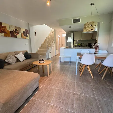 Holiday home Pinamar Casa Con Piscina