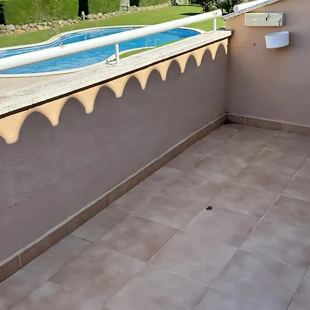 Pinamar Casa Con Piscina Holiday home L'Escala