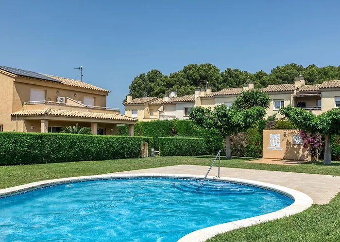 Pinamar Casa Con Piscina بيت للعطل