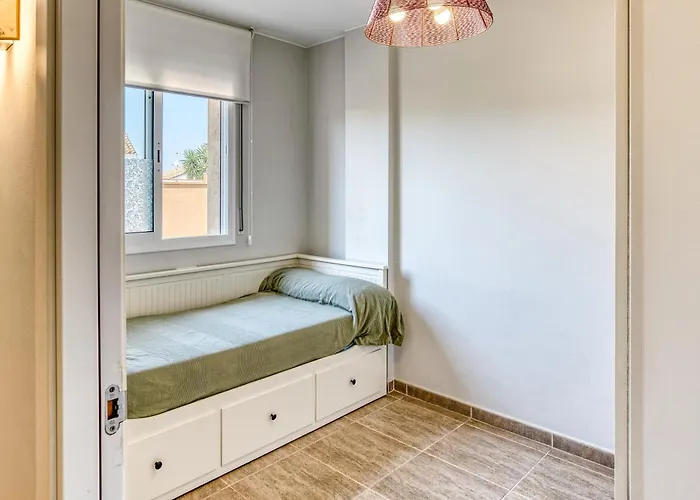 بيت للعطل Pinamar Casa Con Piscina L' Escala